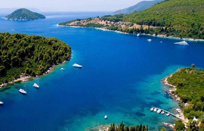 Sailing-in-Sporades-4